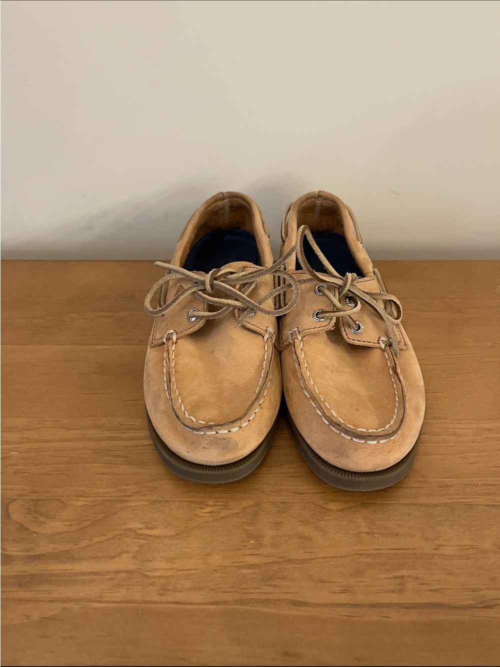 Boys sperrys